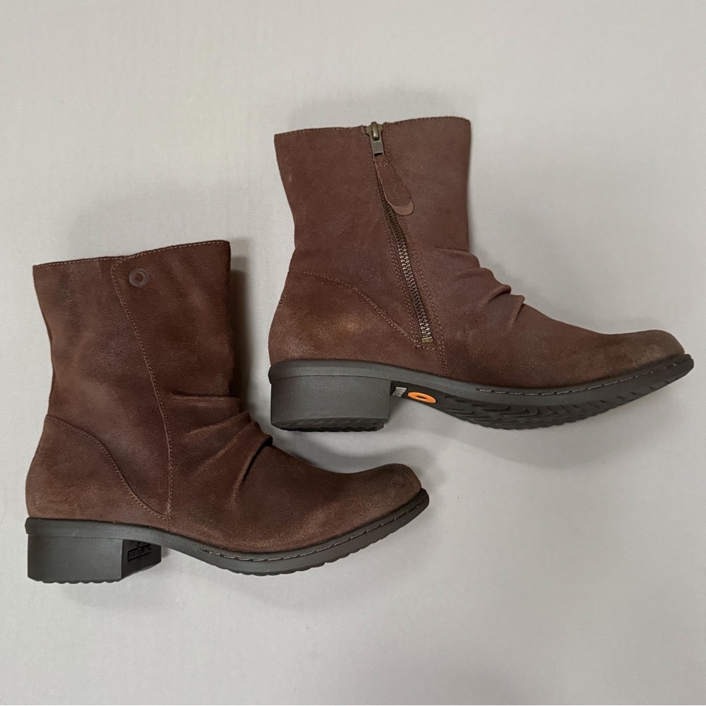 NWOT! BOGS Auburn mid waterproof leather suede boots booties, women’s 7.5. - Picture 3 of 8